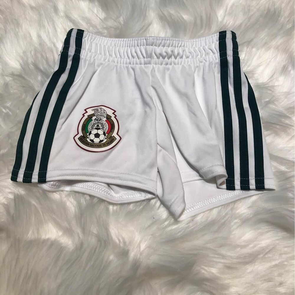 6-9 Months Adidas shorts white B6309